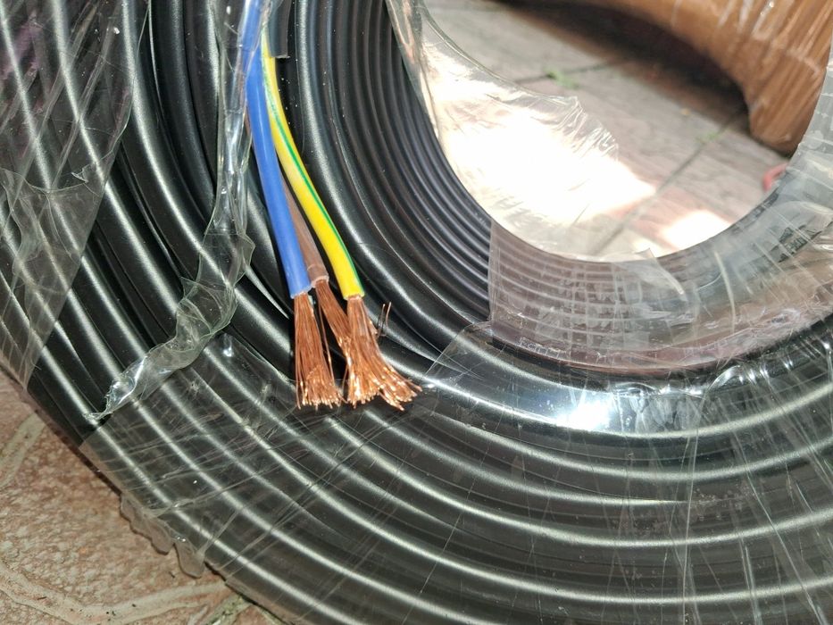 Cablu 3 x 4 100 metri