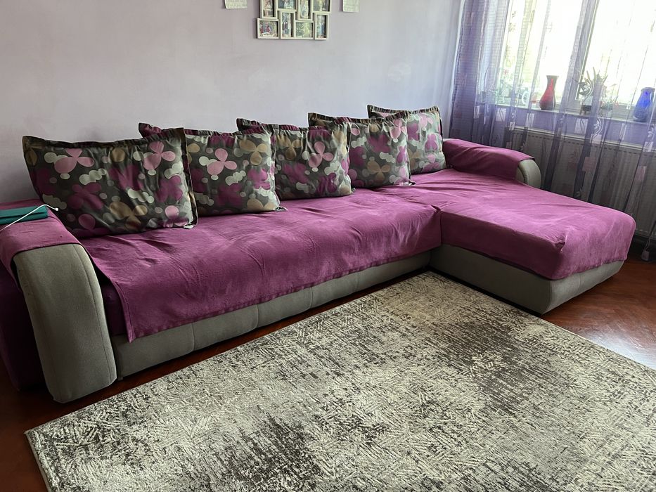 Canapea colt cu sezlong