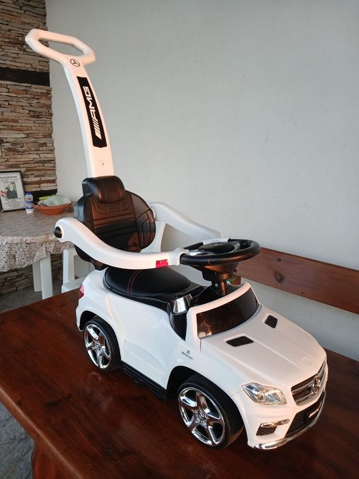 Мерцедес AMG, количка за бутане,каране,водене.