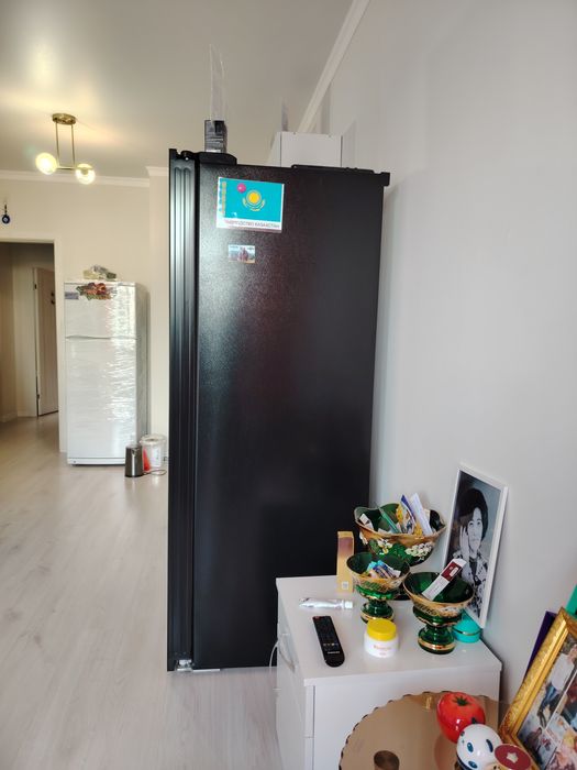 Продам Холодильник двухкамерный