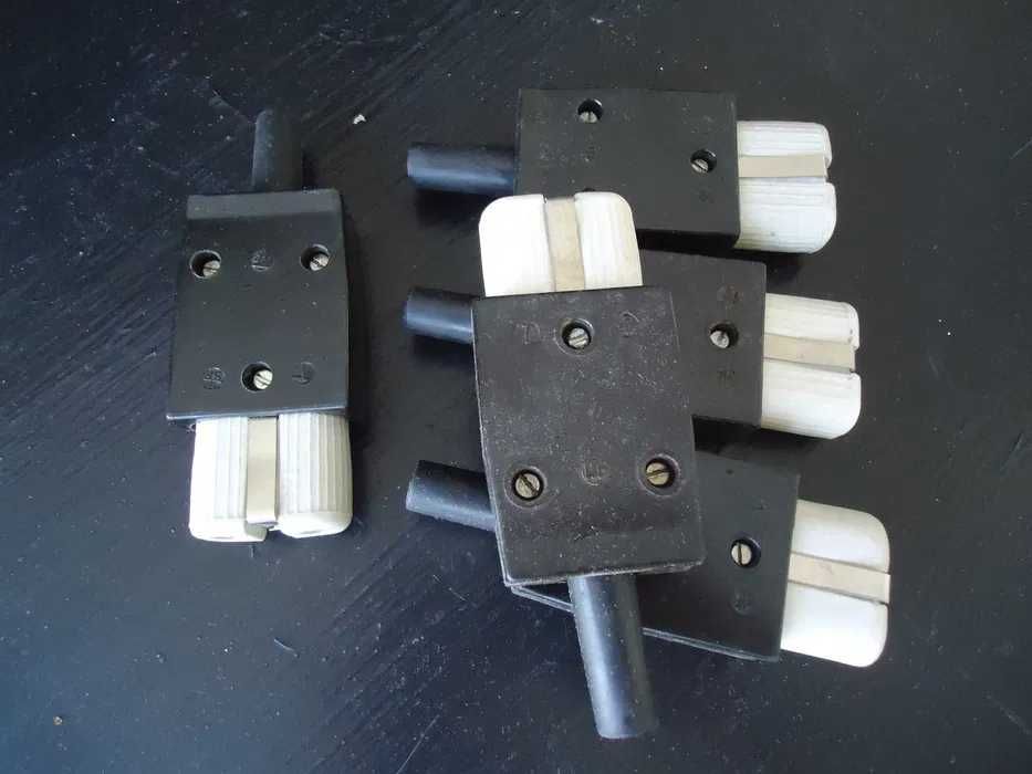 Български щекер за скара 220V 16A