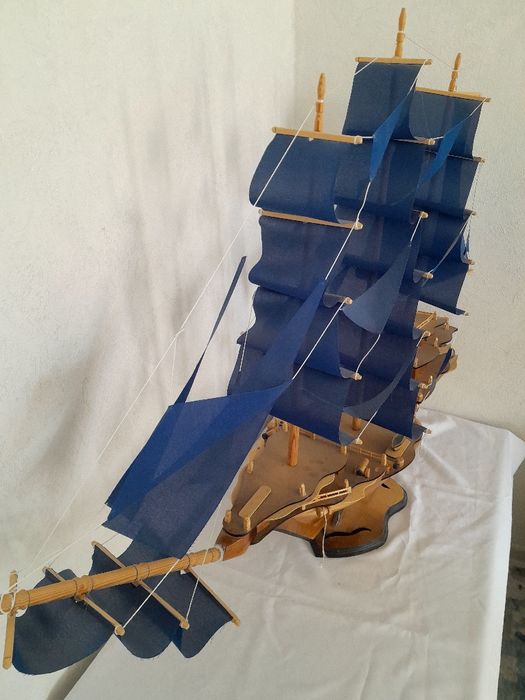 Корабль декоративный