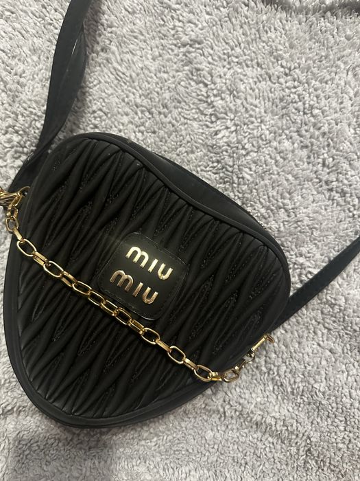 Miu miu чанта сърце
