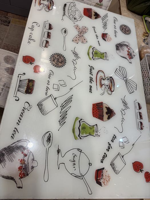 Продам стол и стулья