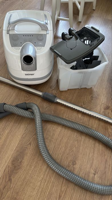Zelmer Aquaplus - aspirator umed/uscat