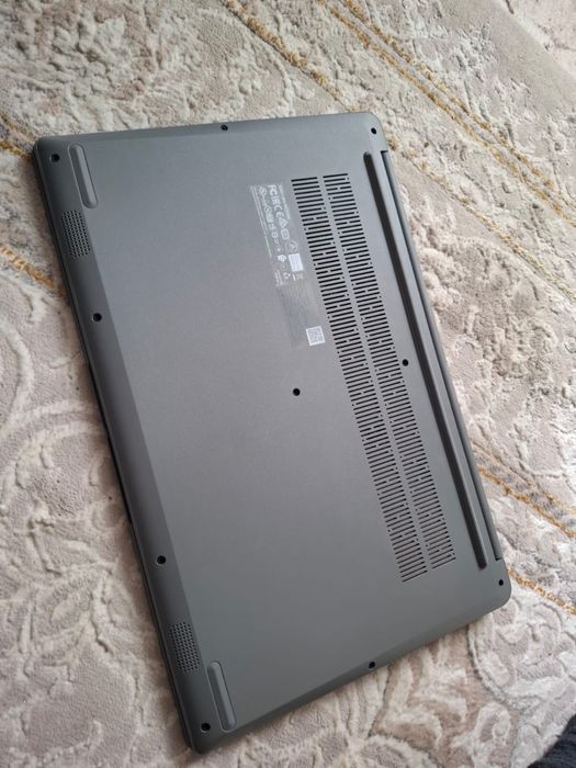 Продается ноутбук LENOVO