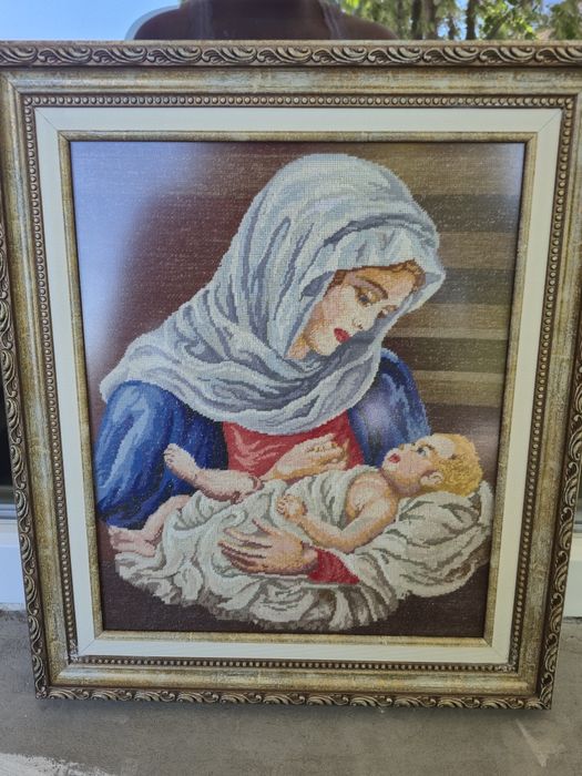 Гоблен Богородица с младенеца