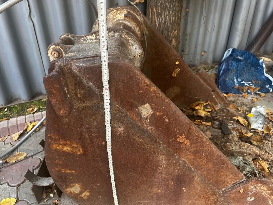 Продаю ковш экскаватора.