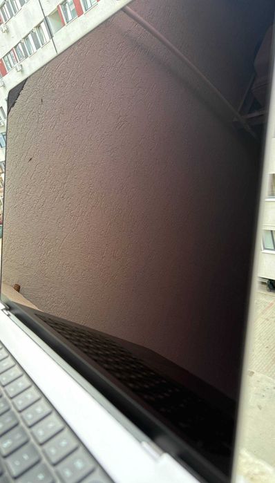 Macbook Pro 16" M1 Pro 16gb 512SSD (10 CPU, 16 GPU) 281 cycle 87%