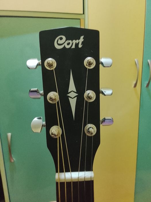 Гитара Cort AD810
