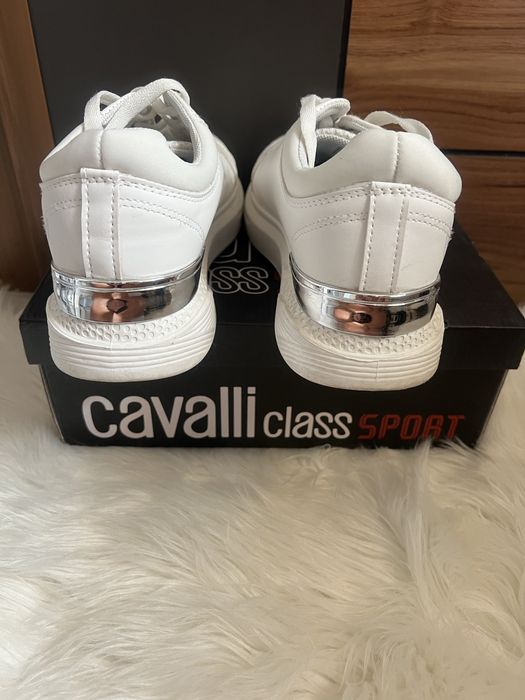 Кецове roberto cavalli