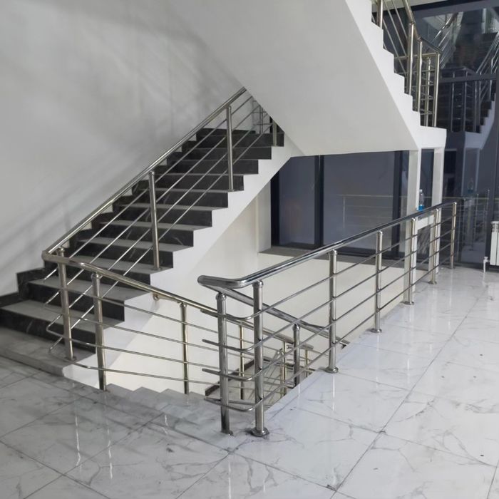 Лестница для бассейна на заказ