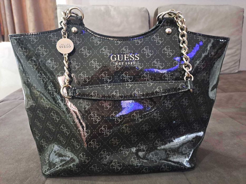 Голяма чанта GUESS