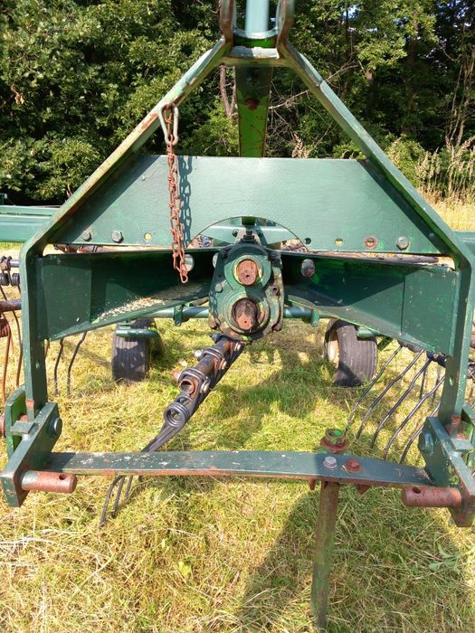 Сеносъбирачка DEUTZ FAHR