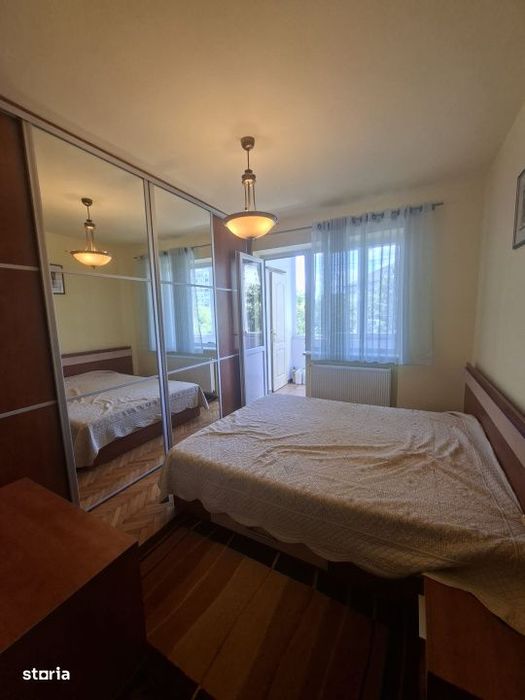Apartament 4 camere, et. 3,  86 mp utili, zona Narciselor