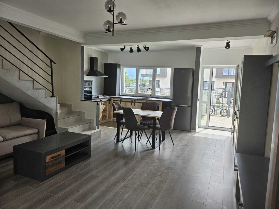 Casa moderna la cheie Sânpetru