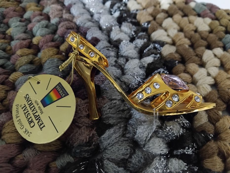 Статуетка позлатена обувка Swarovski