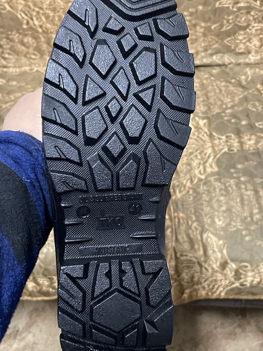 Продам берцы кожанные зимнее