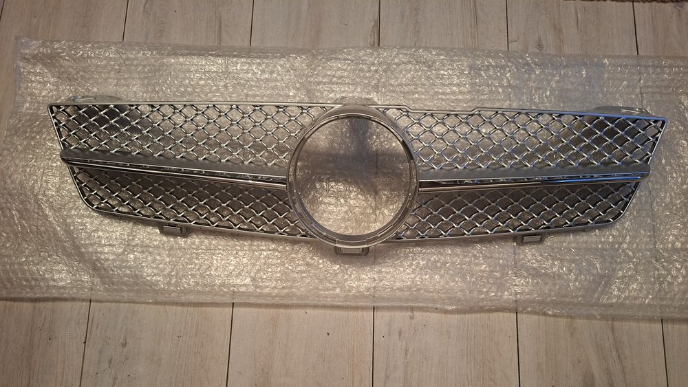 Grila radiator Mercedes Cls w219 Facelift