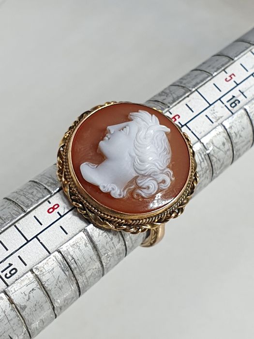 Inel vintage din aur de 14K cu camee – mărimea 55 – 4,40 g