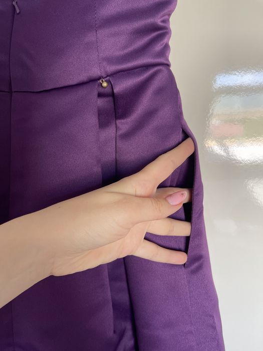 Rochie superbă lungă de bal, Poema