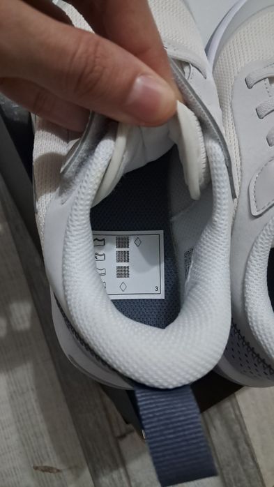 Чисто нови Детски маратонки Nike