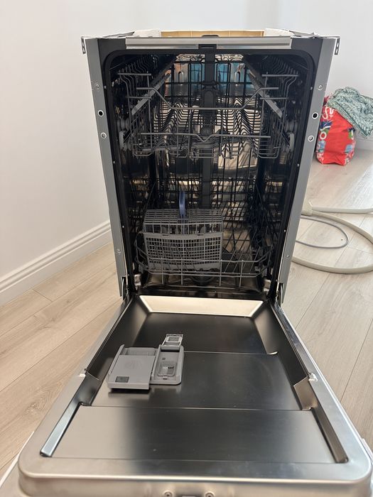 Masina de spalat vase Piramis