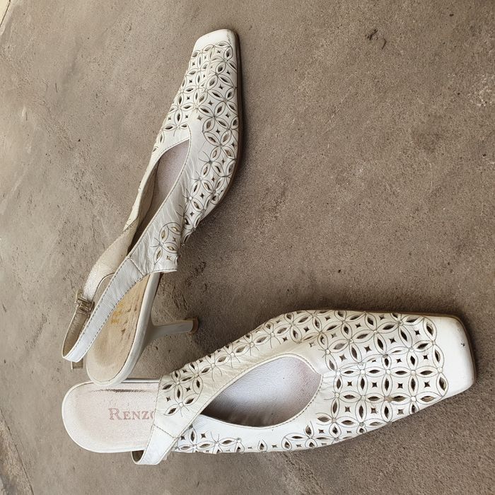 Срочно продам туфли