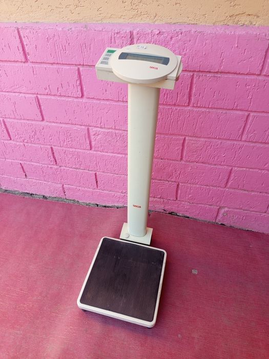 Продам ( весы ) . Срочно .