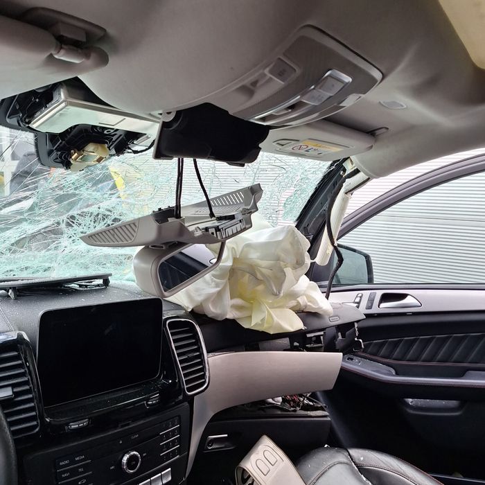 Vand Gle 350 coupe lovit