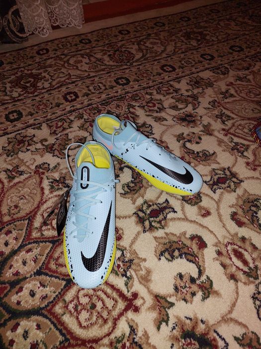 Бутсы phantom 40 размер