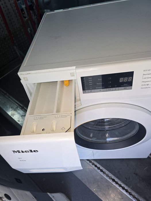 Пералня  MIELE  WCA030