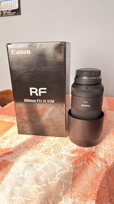 Canon RF 600mm F11 IS STM — перфектно състояние