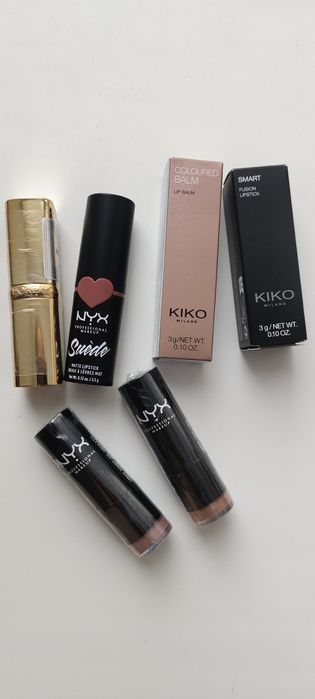 Помада фирма из Париж