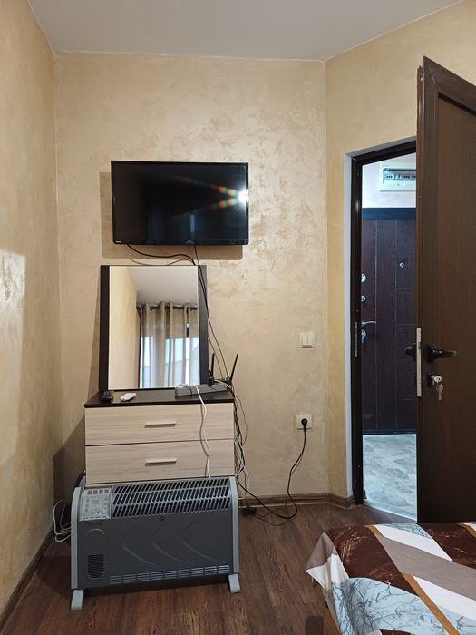 Дава се под наем Тристаен апартамент в Варна, Погреби - 70 кв.м за 663 € - Снимка #7