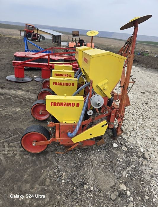 Vand semanatoare franzino