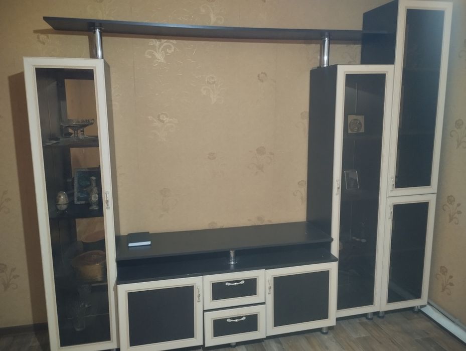 Продам стенку для гостинной