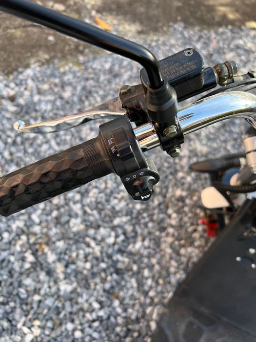 Vând scuter electric Harley 20 ah 1200 Wh