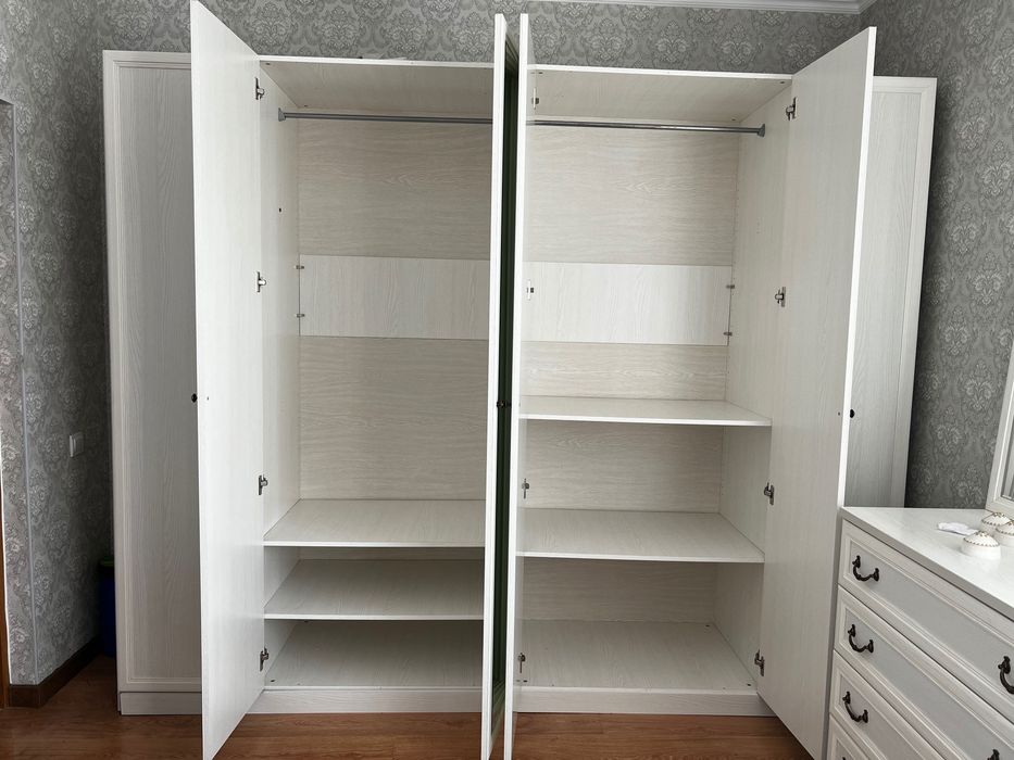 Спальный гарнитур