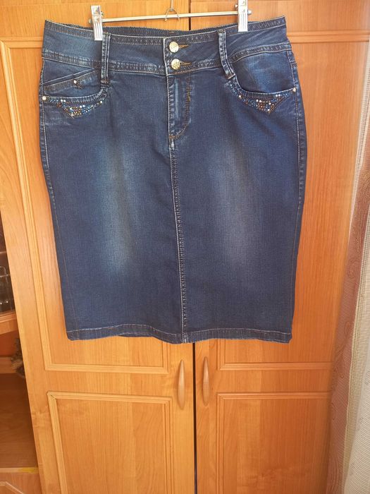 Продам стильные джинсовые юбки