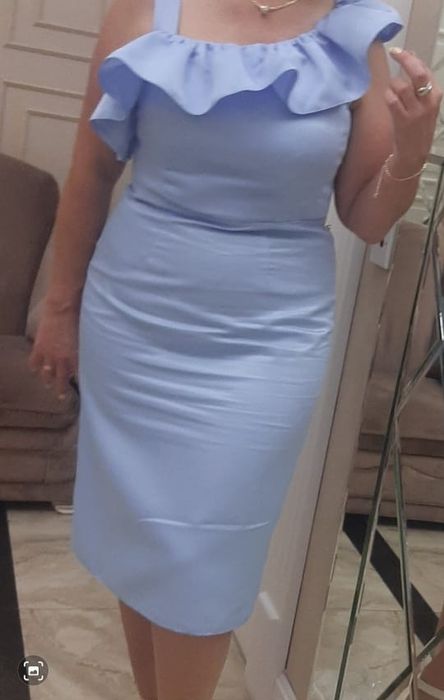 Нарядное платье 48-50р