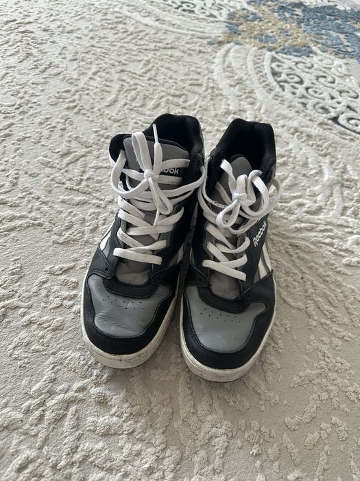 Осенний кроссовки