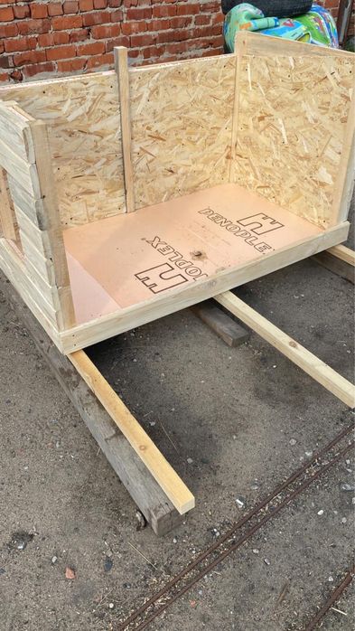 Будка для собаки с окном