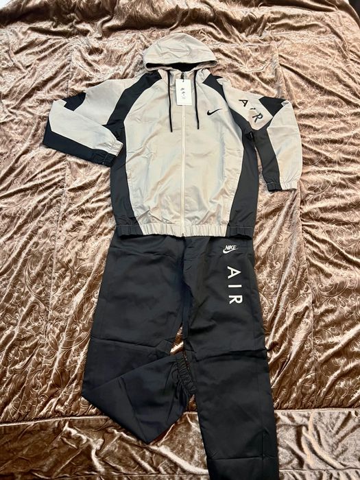 Blugi Dsquared2 200 lei/Trening Adidas și Nike