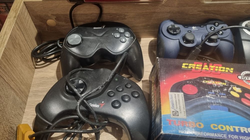 Голям лот джойстици