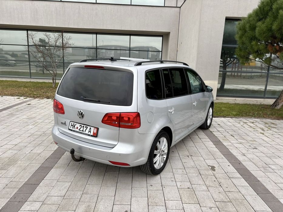Volkswagen Touran 2.0 TDI 140(cp) Bi-xenon+Led Navi Camera 234.000km