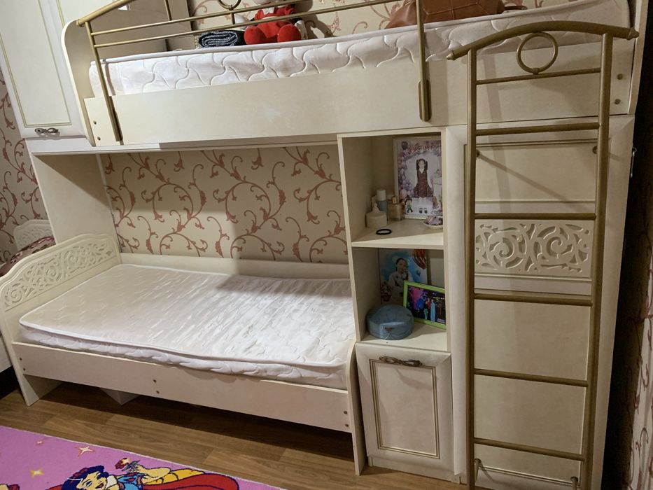 Кровать двухярусный