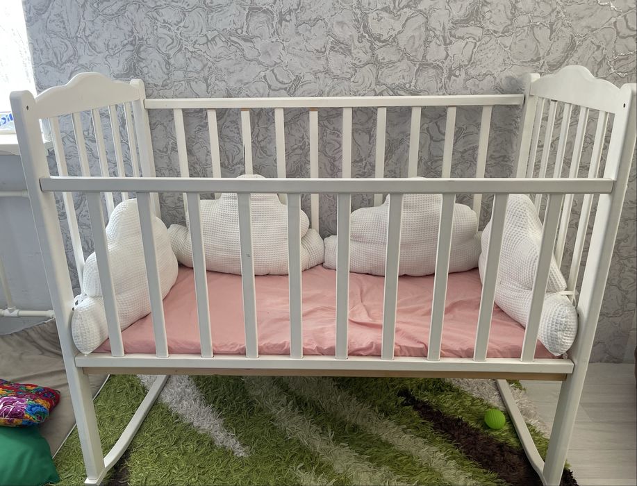 Продаю манеж,бортики в подарок