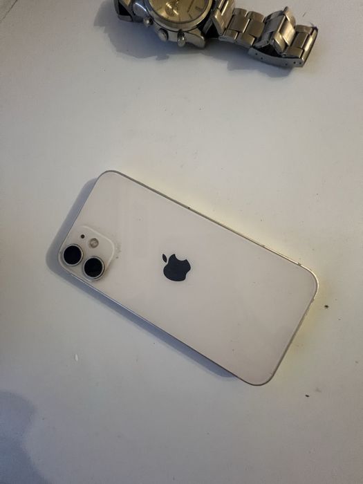 Айфон 12 мини б/у