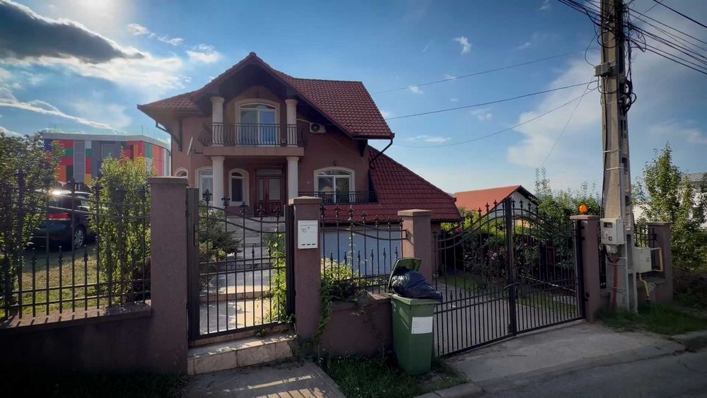 Proprietar vând vilă deosebită în Deva – Strada Zăvoi | 420 mp | Teren 850 mp | Vedere panoramică